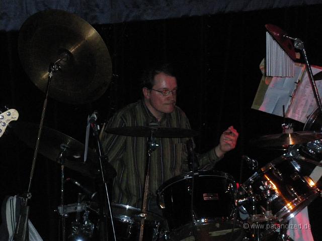 Podium 2009-02-14_14.jpg - Drummer von Sightseeing Madhaus